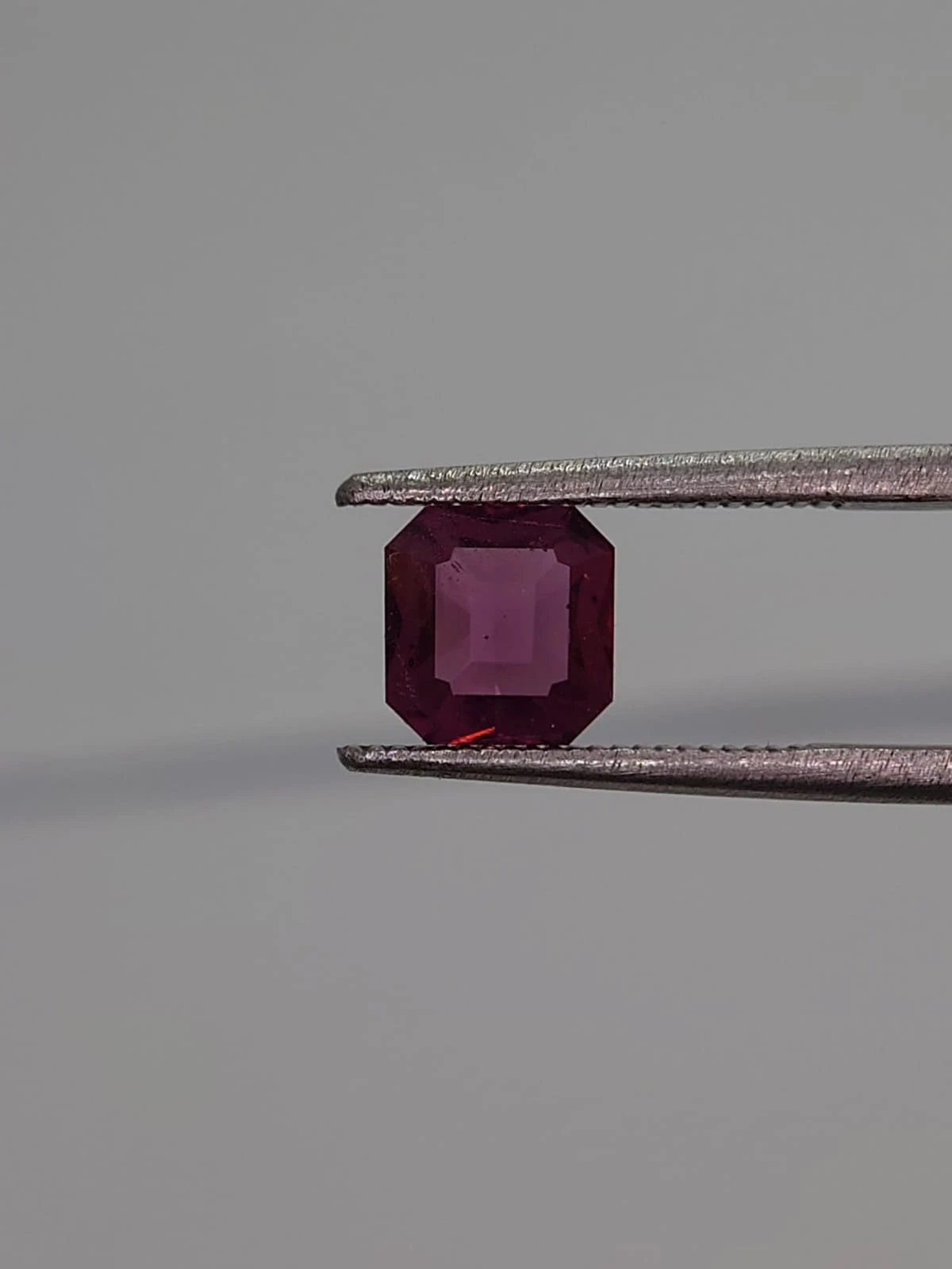 1.40ct Natural Pinkish Red Malaya Garnet from Tanzania — view 2